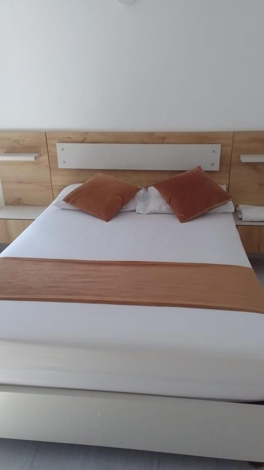 Hotel Gutier ريونيغرو المظهر الخارجي الصورة